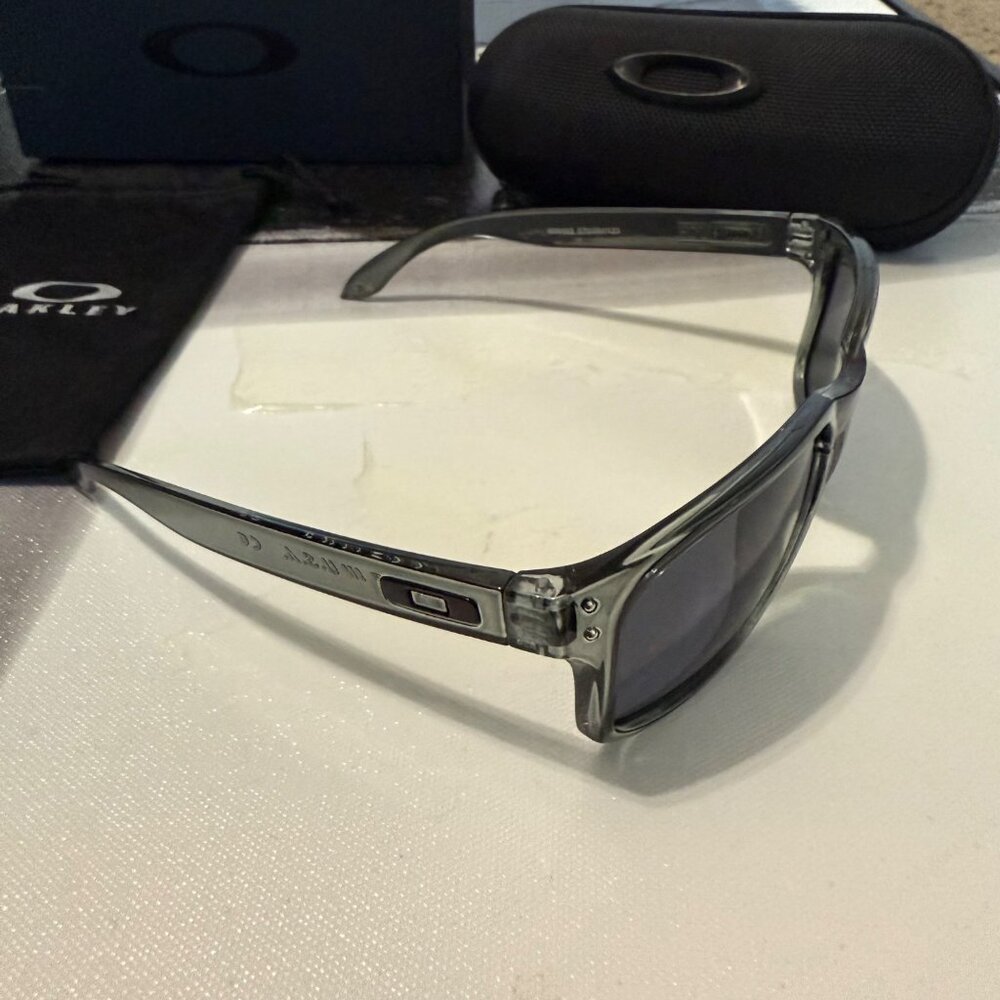 OO9102 Oakley Holbrook Smoke Gray Sunglasses - Picture 5 of 8
